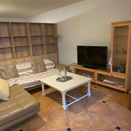 Seaside Family Apartment - Kalamata Faraí Exteriör bild